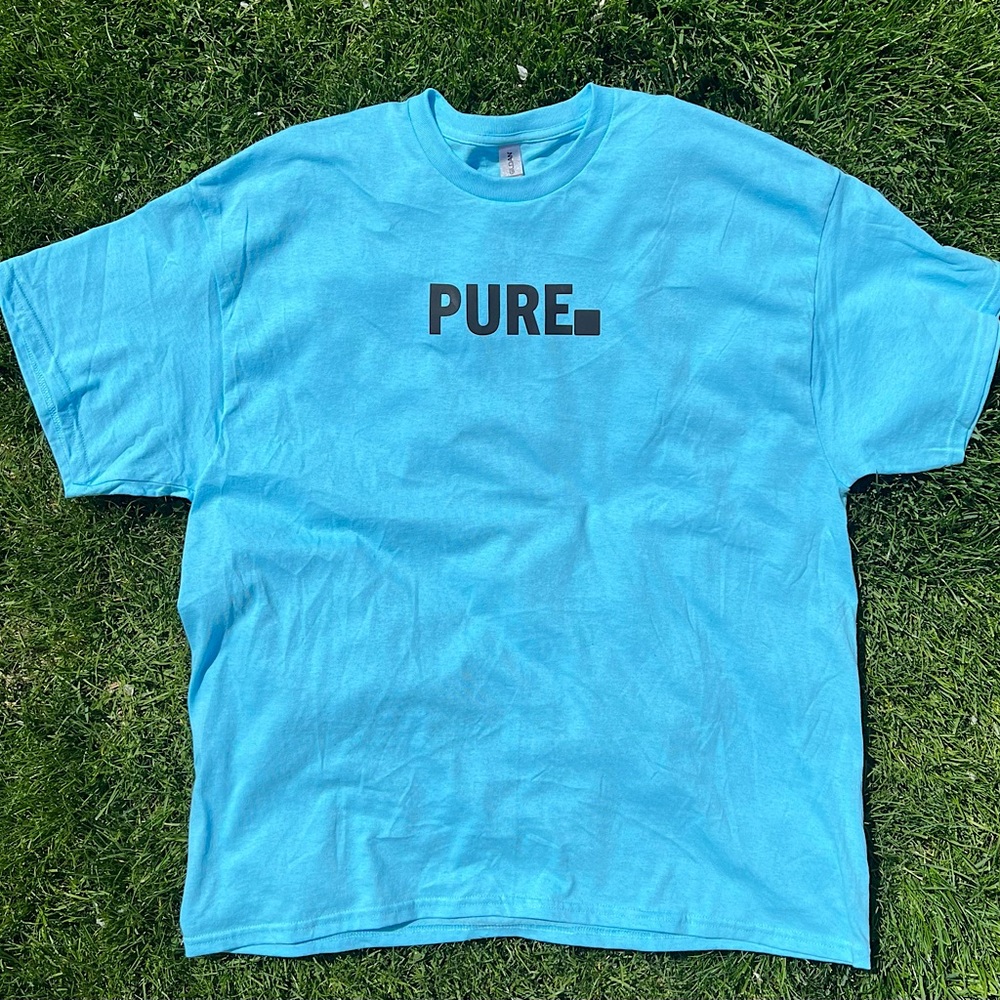 Baby blue gildan crew pure apparel t shirt.